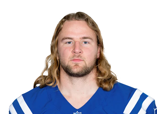Tyler Warren headshot