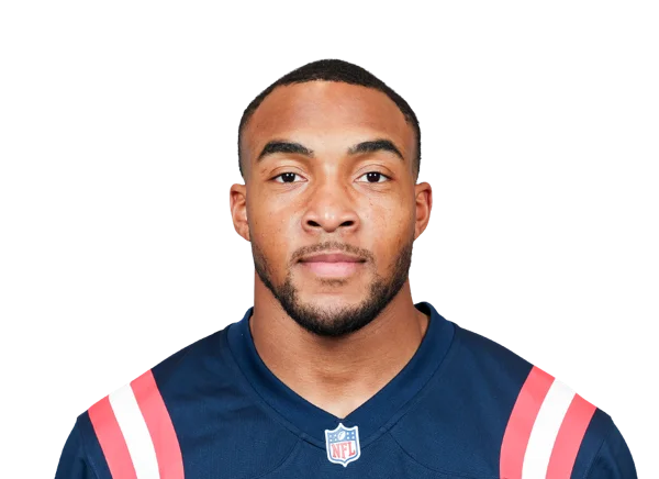 TreVeyon Henderson headshot